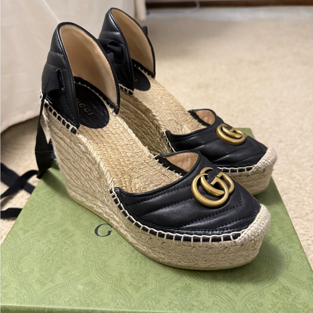 Gucci Black and Tan Wedge Espadrilles